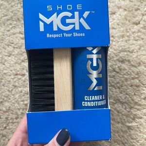 Shoe MGK Cleaner & Conditioner Kit never used